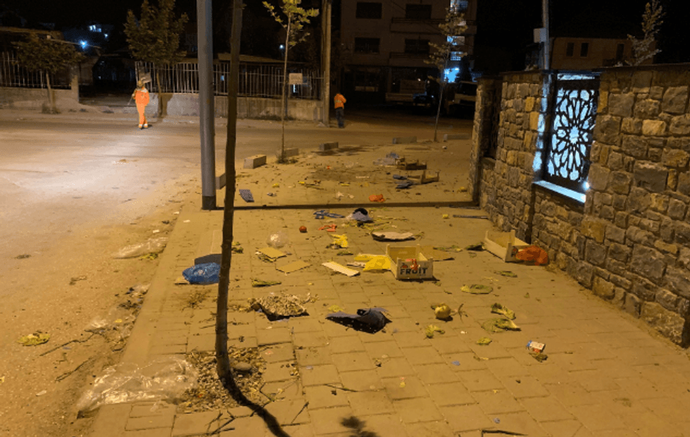 carshia e eperme tetove