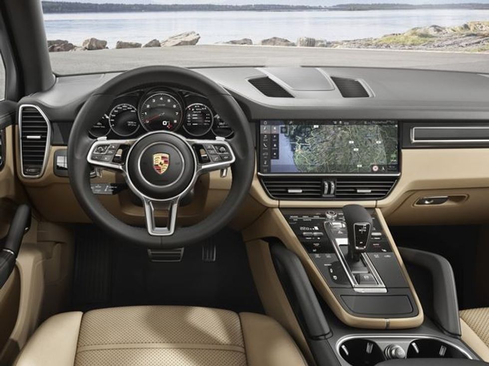 Cayenne i ri tregon se Porsche do të dominojë sërish në tregun e veturave foto 5