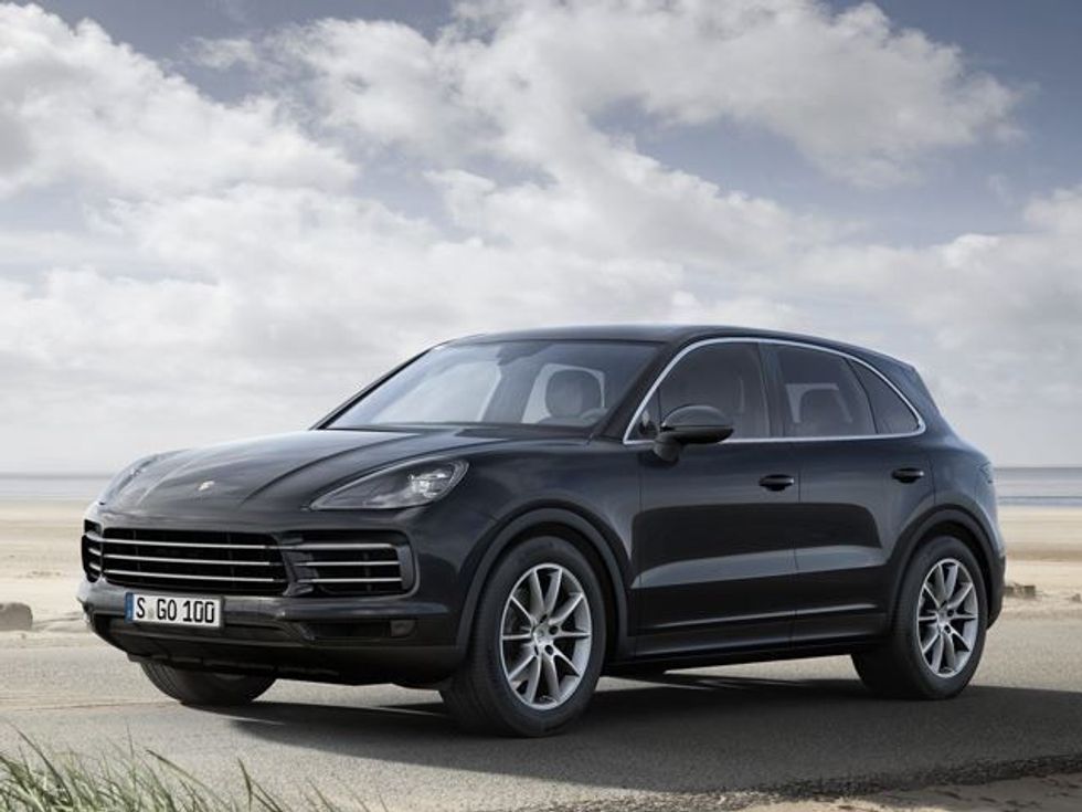 Cayenne i ri tregon se Porsche do të dominojë sërish në tregun e veturave foto 7