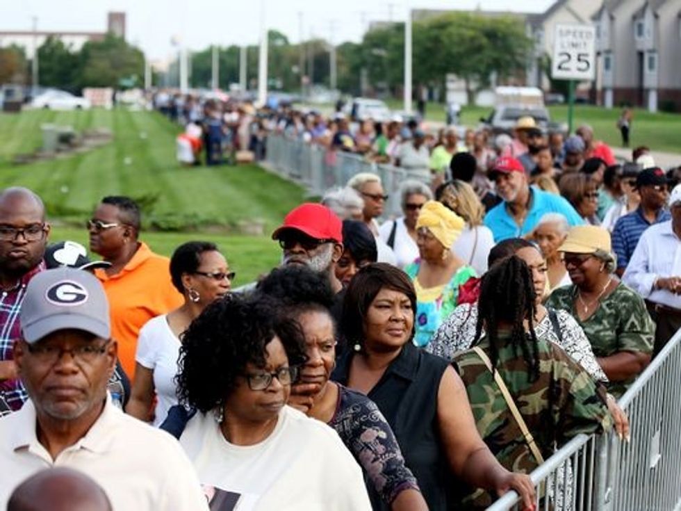 ce1f6fc6 8945 48e9 8122 66c627d103af USP News Aretha Franklin Lies In State.1