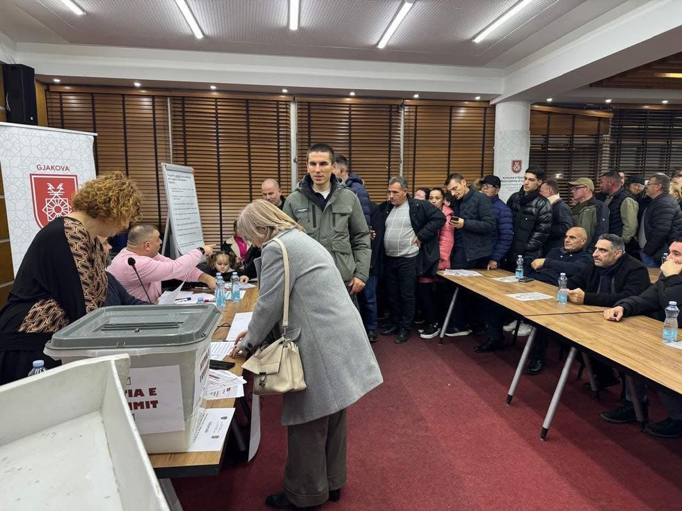 ce568e32 6d38 49f1 9caa 2e0b892daa18