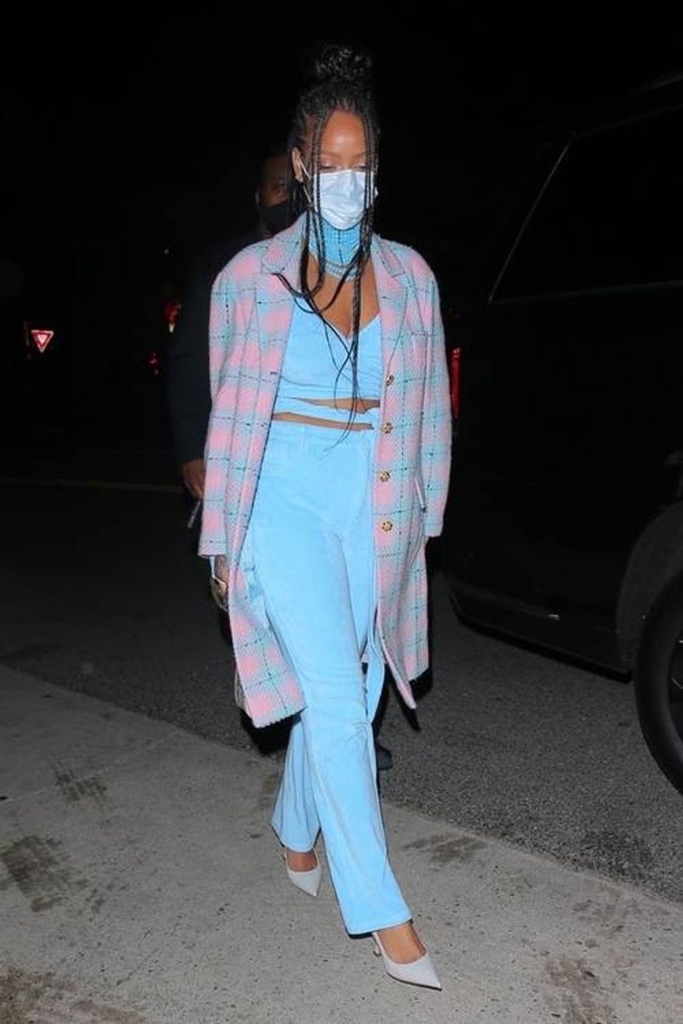 celebrity outfits spring 2021 292319 1616601549135 main.c