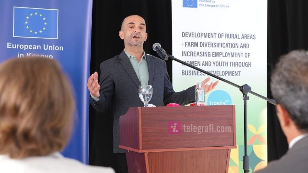 ceremonia e inaugurimit te kompanine Trosha LLC foto Ridvan Slivova 24