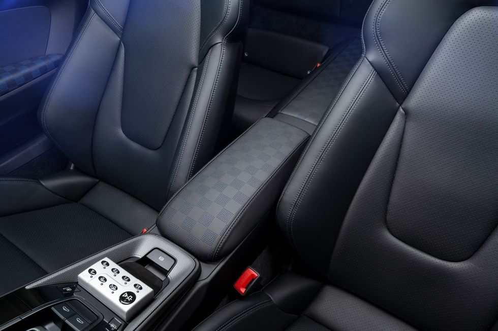 cf3932be bdd3 40e7 bcd0 b5e1e54f95bf