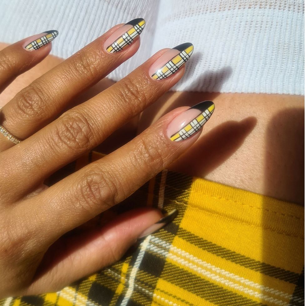 chan 90s clueless cher yellow plaid nails