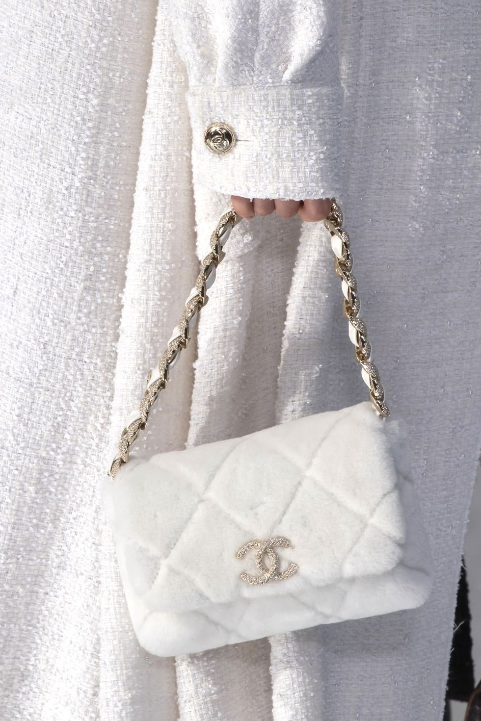 chanel bag f20 019 1597716131