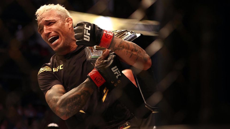 charles oliveira belt