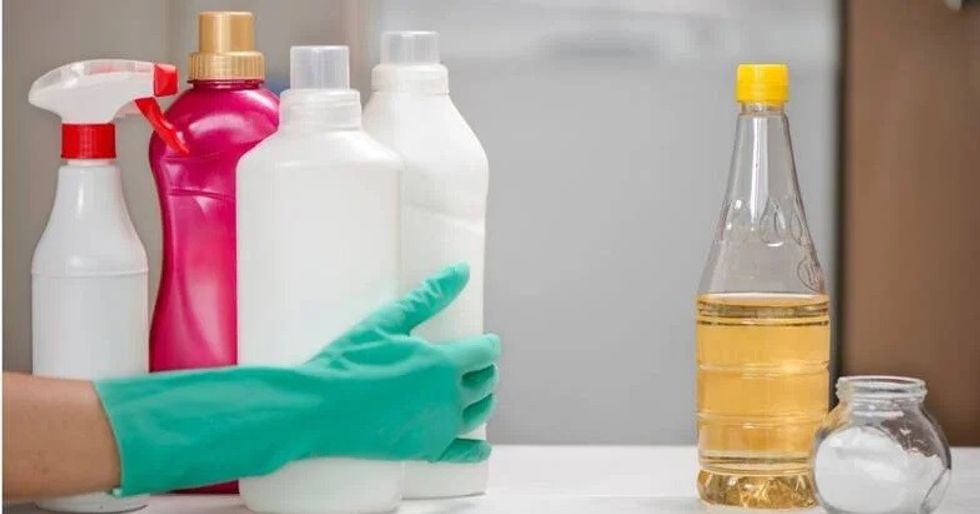 chemical cleaning vs natural cleaning picture id986154758 1