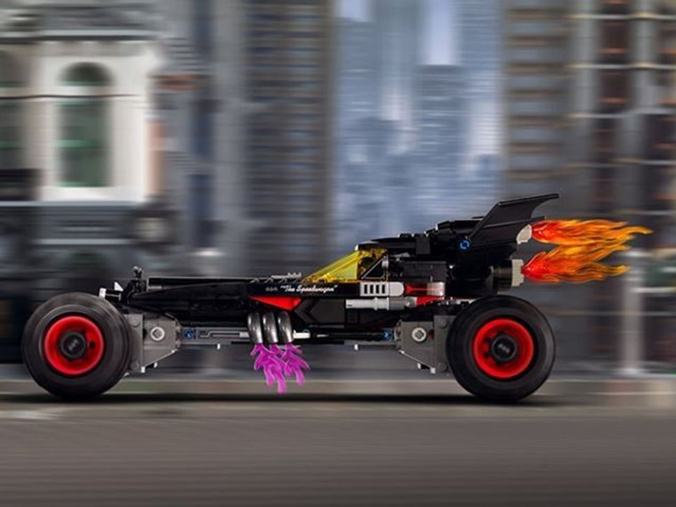 Chevrolet krijon Batmobile me përmasa reale foto 6