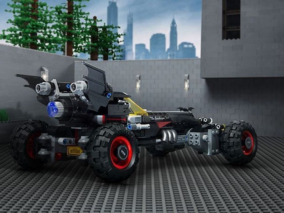 Chevrolet krijon Batmobile me përmasa reale foto 7