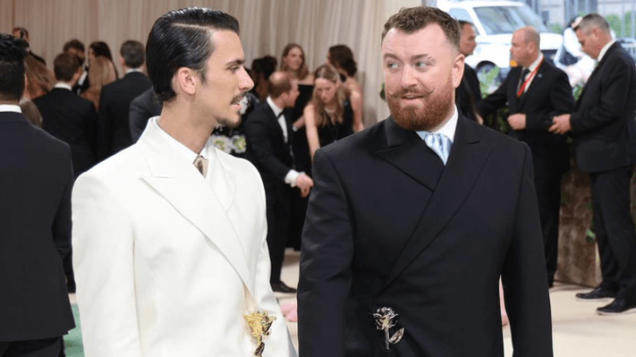 Sam Smith konfirmon fejesën me stilistin Christian Cowan pas tre vitesh lidhje
