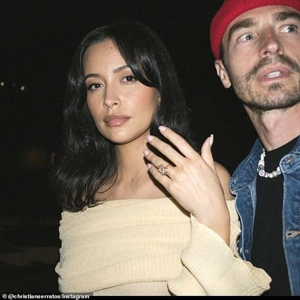 Christian Serratos dhe i dashuri i saj prej 10 vitesh, kantautori David Boyd, 36 vjeç, janë fejuar, zbuloi ajo të premten.