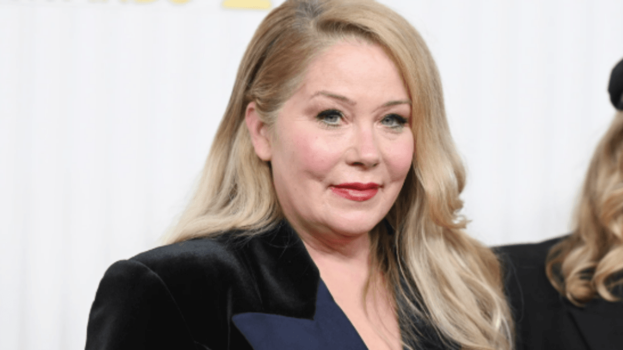 Christina Applegate për betejën me sëmundjen: Vetëm të ecësh nëpër dhomë të duket si të ngjitesh në një mal Christina Applegate për betejën me sëmundjen: Vetëm të ecësh nëpër dhomë të duket si të ngjitesh në një mal