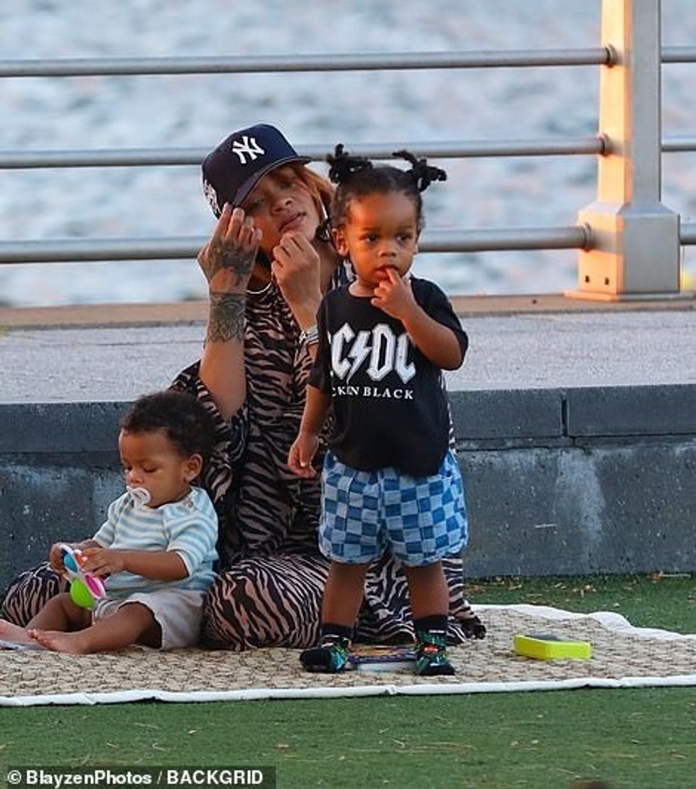 Çifti kishin punuar me njëri-tjetrin për një këngë dhe videoklip