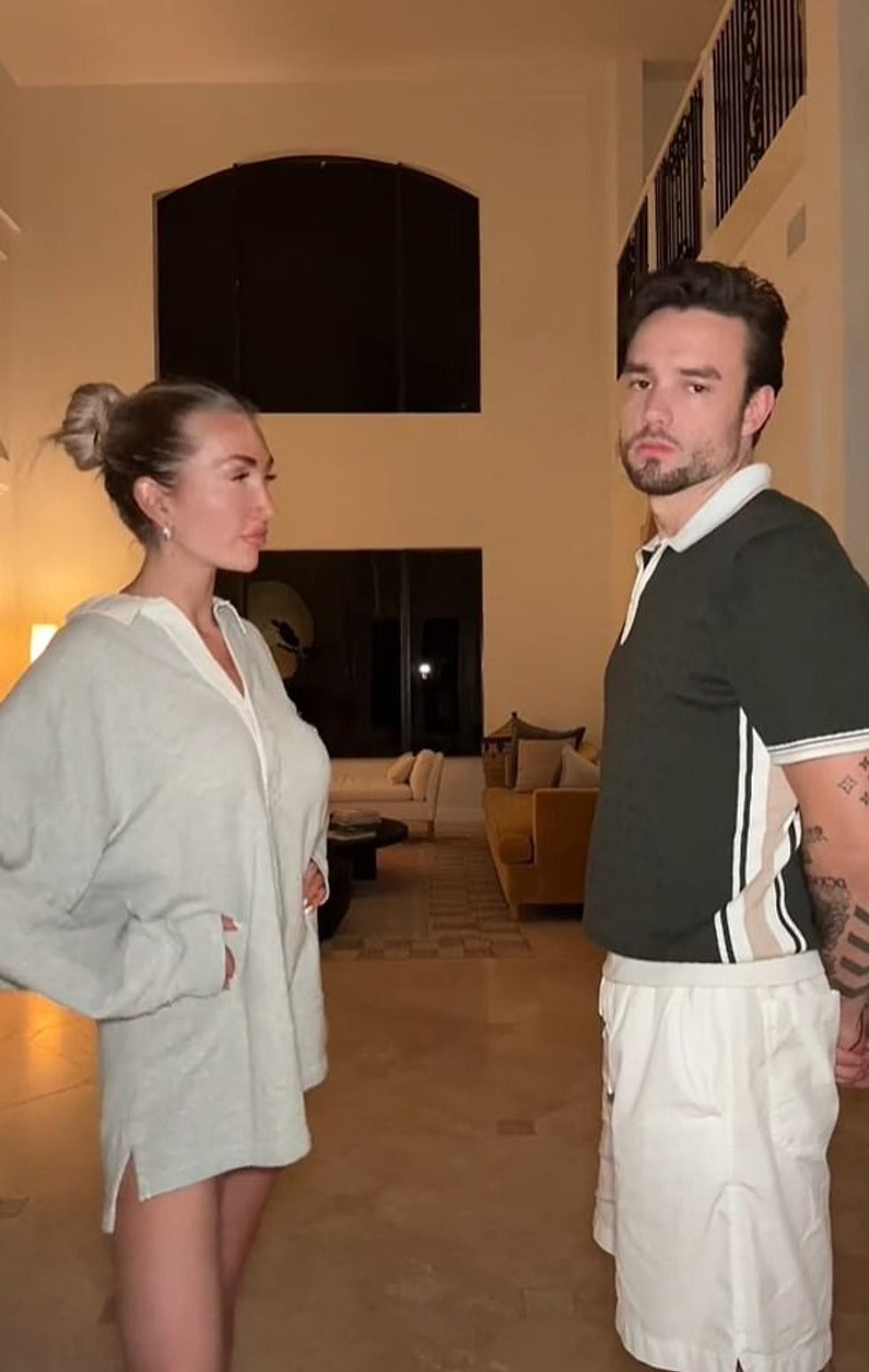 Çifti kishte ndarë shpesh foto dhe video në shtëpinë e tyre të përbashkët me qira në komunitetin ekskluziv në Wellington, një enklavë me taka në Florida e njohur si 'Horse Town USA' për sportet e saj të kuajve.