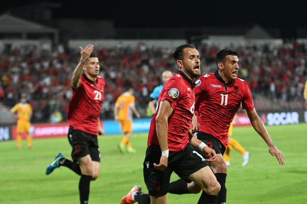 cikalleshi uzunii roshoi