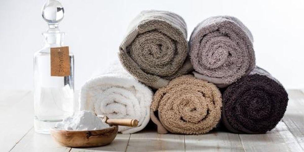 cleaning towels with vinegar and baking soda grande