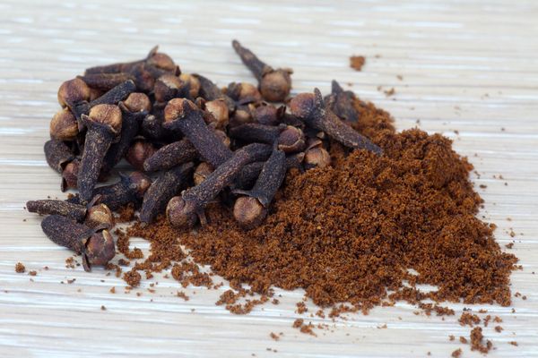 cloves whole ground 2500 5886fc7f5f9b58bdb388bf23