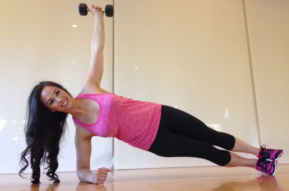 confident-in-bed-workout-slide-plank-