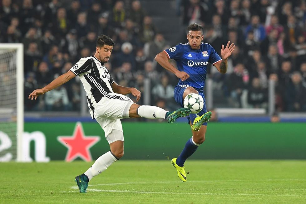 Corentin Tolisso mban gjallë shpresat e Lyonit për kualifikim.