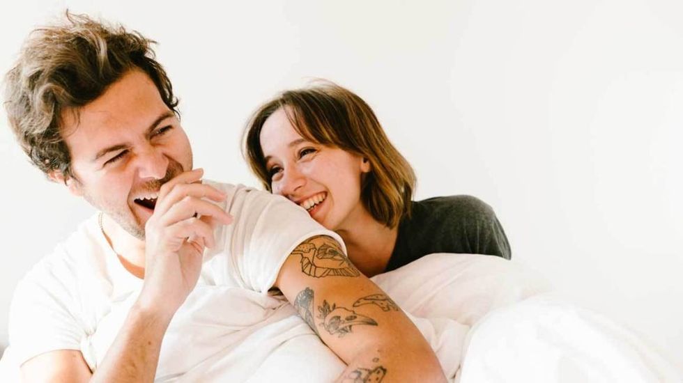 couple bed sex header