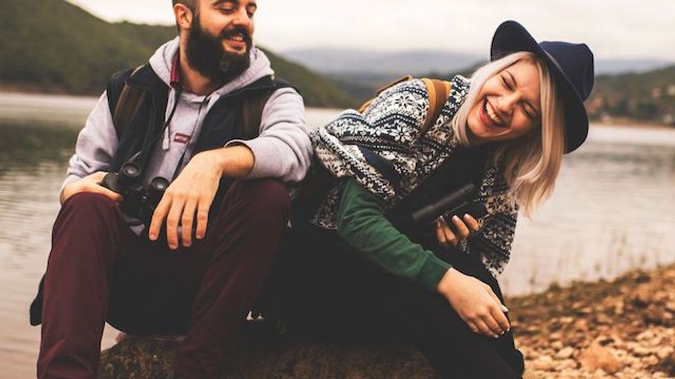 couple hiking c103e53c224f46ab9085f3a5e3f1c6ca