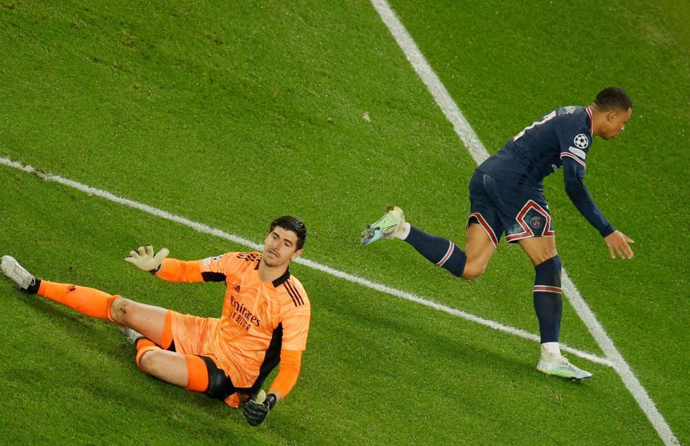 Courtois vs Mbappe CL