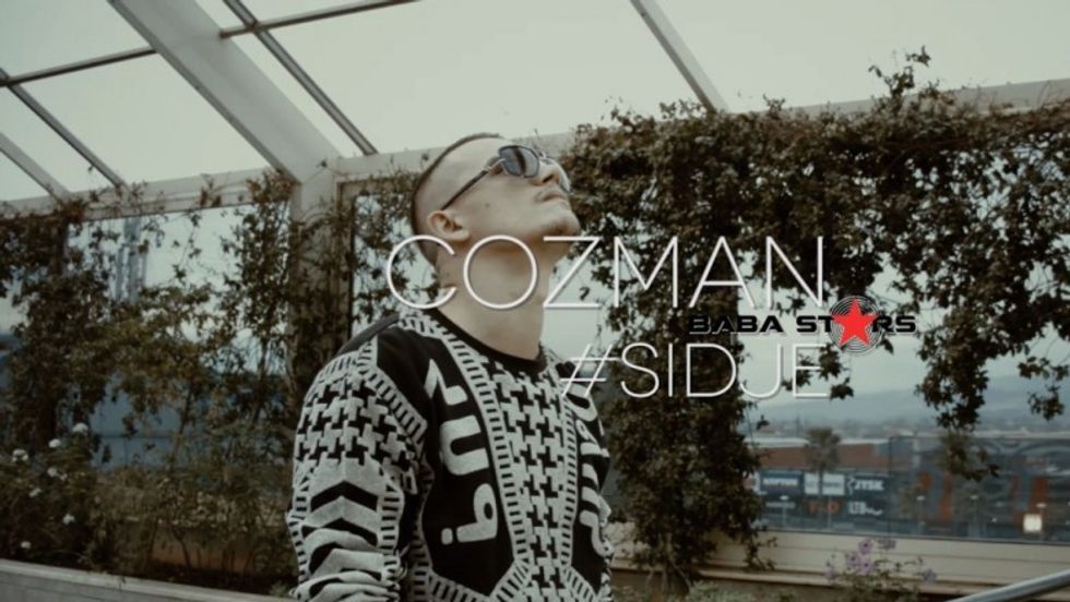 Cozman madje publikoi edhe dedikim për Tunën, një nga hitet më të mëdha të tij. Reperi vërtet duket se e ka dashur këngëtaren provokative. Foto: YouTube,