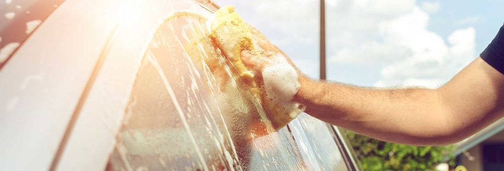 CR Cars Hero HowTo Wash Car 04 16