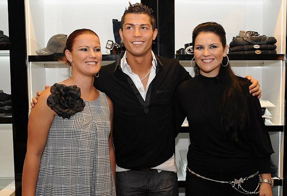 CR7 with His Sisters