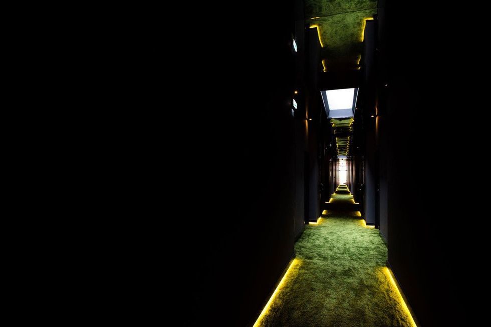 Cristiano-Ronaldo-Hotel-5-e1469302257999