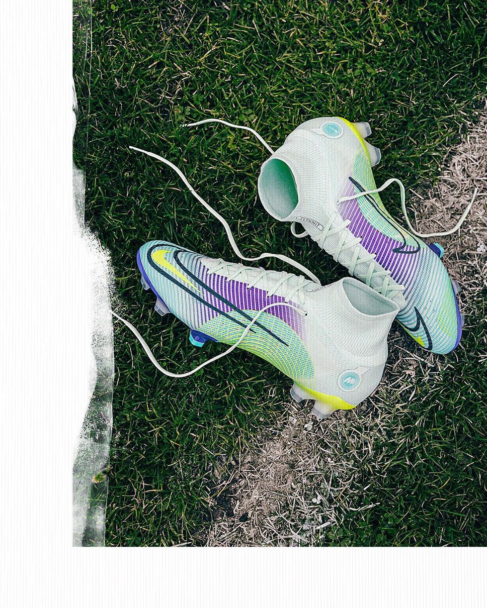 Cristiano Ronaldo wears the Nike Mercurial Superfly VIII Elite Dream Speed 5