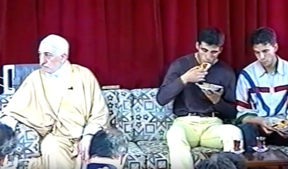 cropped content saffet sancakli hakan sukur ile feto iliskisini anlatti u42A8jFH2YnW3cq