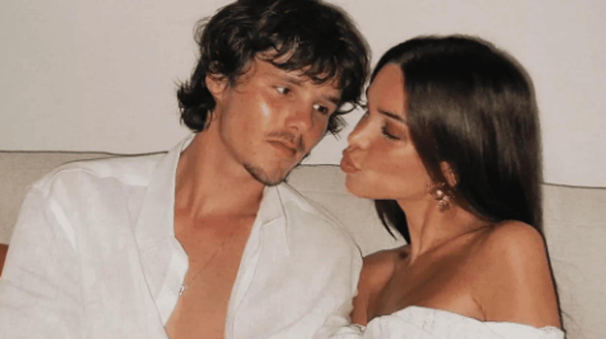 Unaza me diamant në dorën e Jackie Apostel ngre dyshime për fejesë me Cruz Beckham Unaza me diamant në dorën e Jackie Apostel ngre dyshime për fejesë me Cruz Beckham