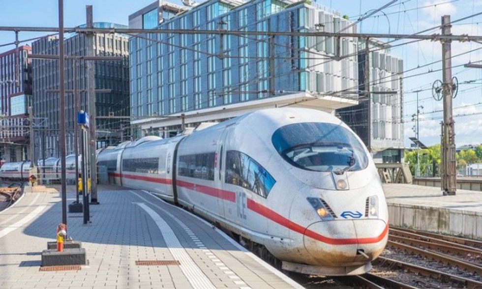 d4aa252657dc4138b5d395f336f25ba7