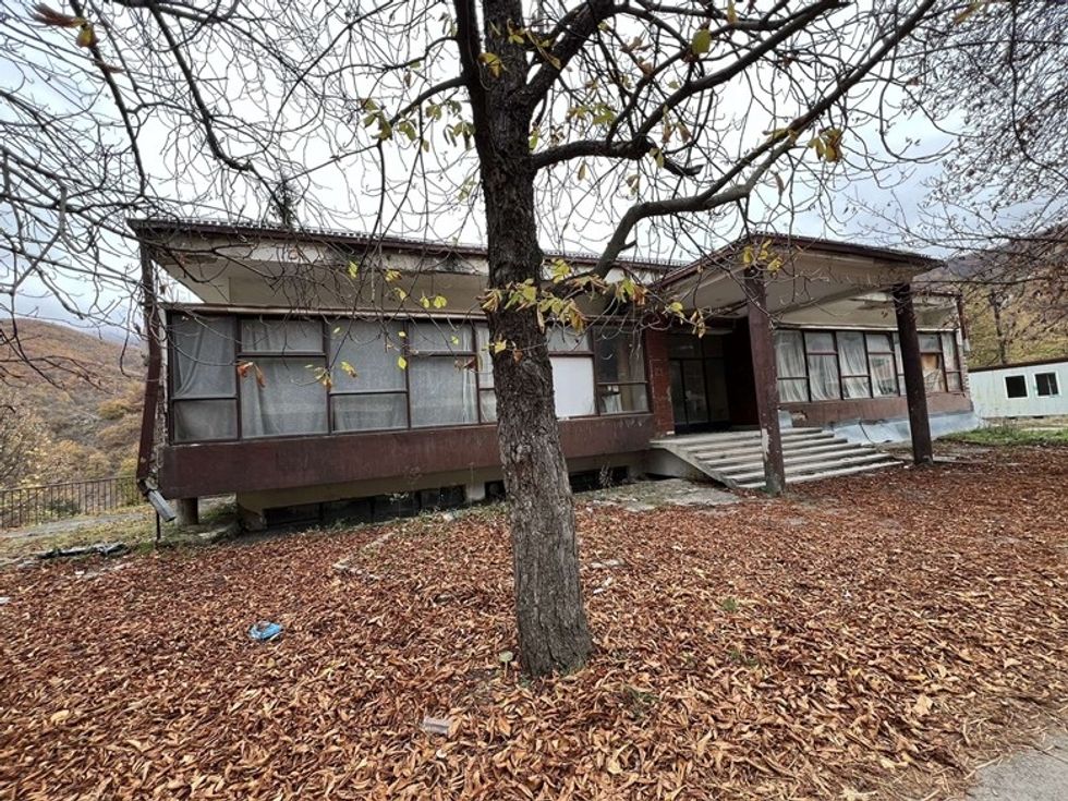 d4f572c5 bd23 4e24 8033 6290fffcaaf8 1