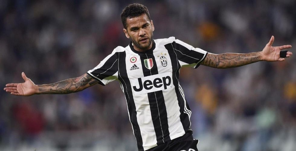 dani alves 6