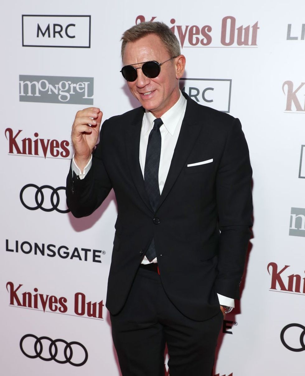 DanielCraigbond 1