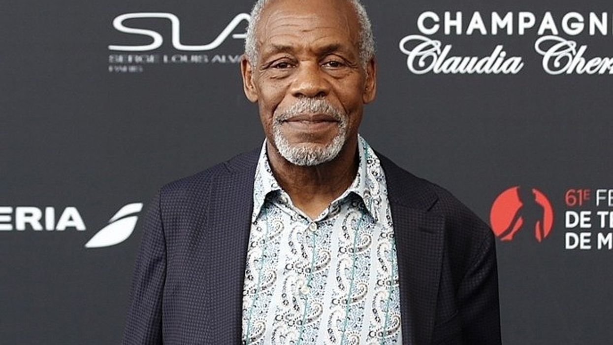 Danny Glover zbulon se vuan nga sëmundja e Alzheimerit: Jam mirënjohës që kam familjen time pranë Danny Glover zbulon se vuan nga sëmundja e Alzheimerit: Jam mirënjohës që kam familjen time pranë