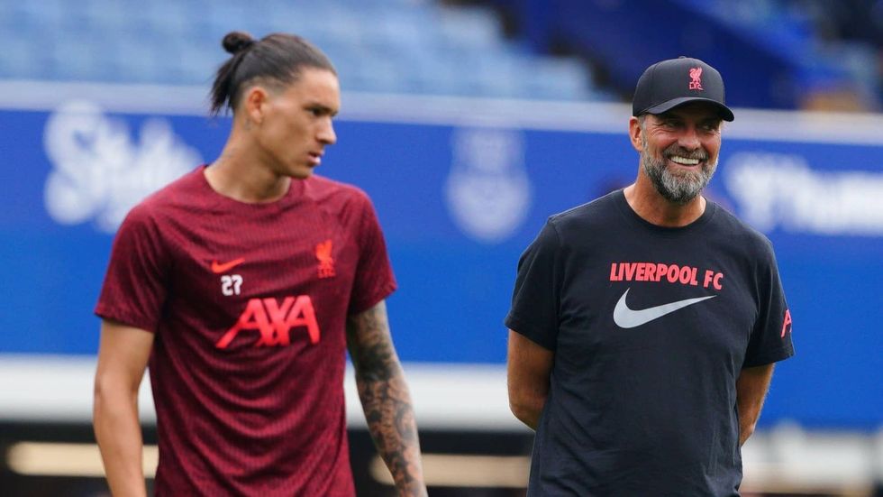darwin nunez trains for liverpool before everton game as jurgen klopp watches on