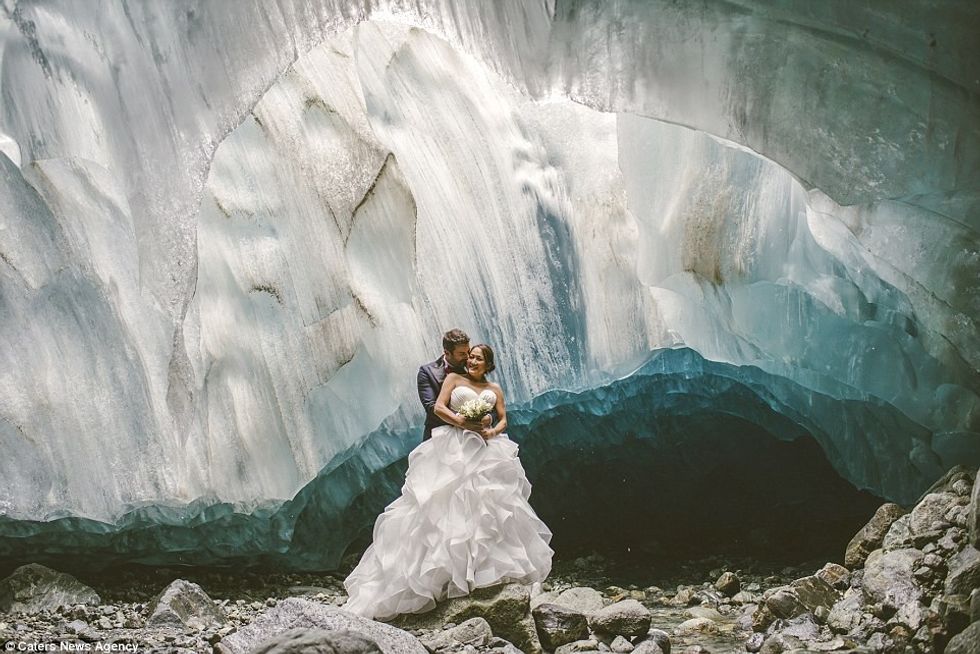 dasme-dimerore-alpinistet-kurorezohen-brenda-shpelles-se-ngrire-foto-2