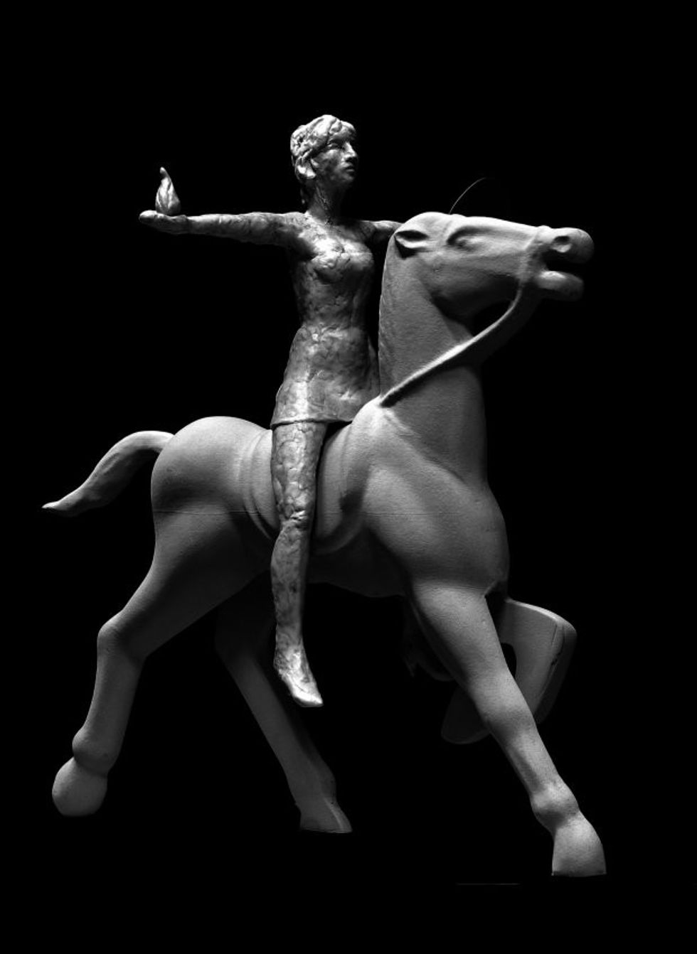 Date: 1ST DEC 2016..Location: England...A bizarre sculpture of Princess Diana could take pride of place in Trafalgar Square to mark the 20th anniversary of her tragic death. ..The five-metre tall memorial to the Princess of Wales is planned for the famous fourth plinth to be enjoyed by thousands of tourists and visitors every day...Pictured: A computer generated impression of the sculpture...Video available at: https://www.dropbox.com/sh/apq76zscp2rjuzw/AADbV9duq3IjbKOCbAgpjYzka?dl=0