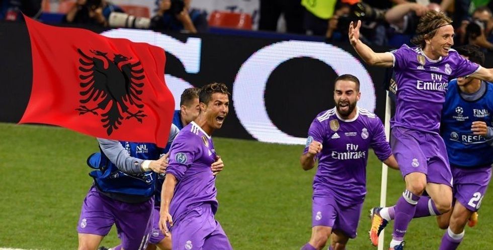 DBbMGJ5WsAI0AOY e1496524675587