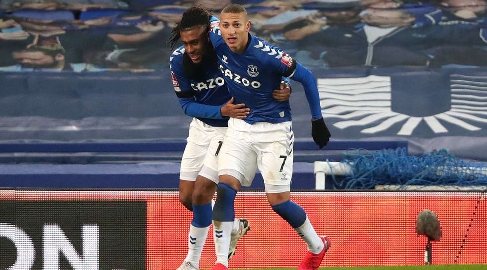 dec0cfac7f47c85797f7154f85db4111o2