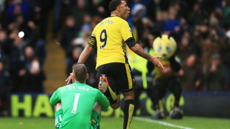 deeney nga burgu te goli ndaj unitedit hd