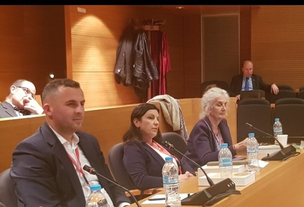 Dekani i Ekonomikut Besart Hajrizi në konferencën e BUA së