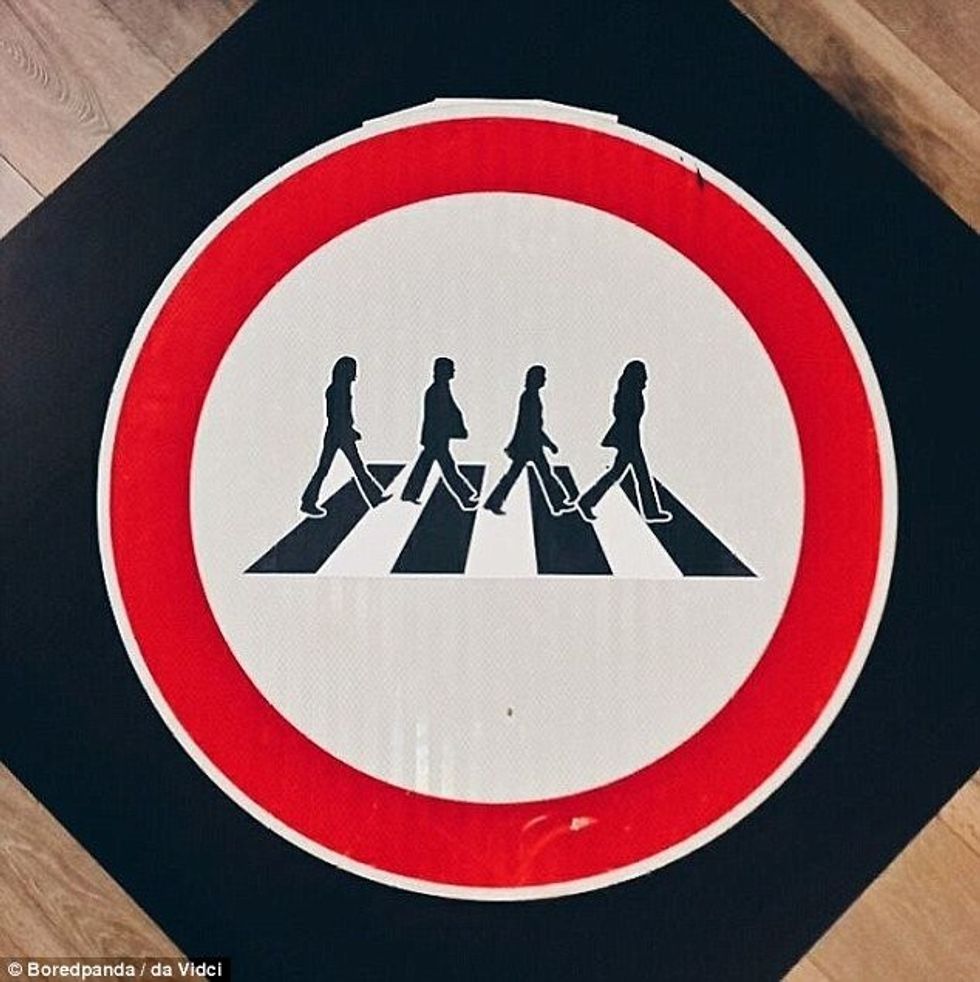 Dekorimi i shenjave të komunikacionit nga artisti bullgar foto 4