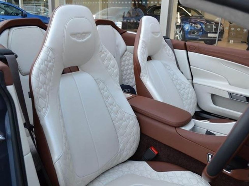 Del në shitje Aston Martin më i rrallë ndonjëherë foto 10