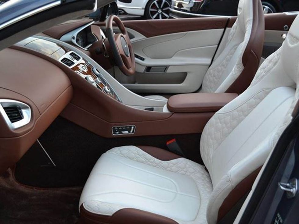 Del në shitje Aston Martin më i rrallë ndonjëherë foto 9