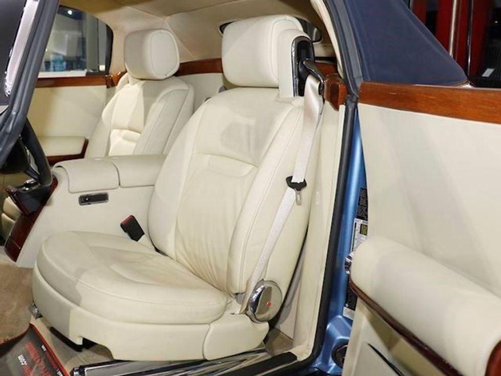 Del në shitje i vetmi Rolls Royce Hyperion foto 9